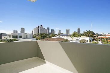 شقق خاصة سياحية Ray Of Sunshine