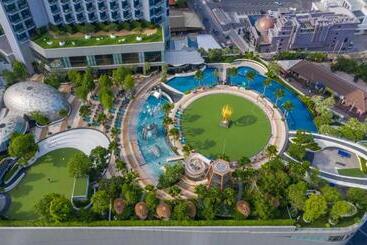 Szálloda Grande Centre Point Pattaya