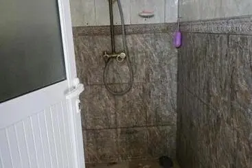 پانسیون Luvish Guest House