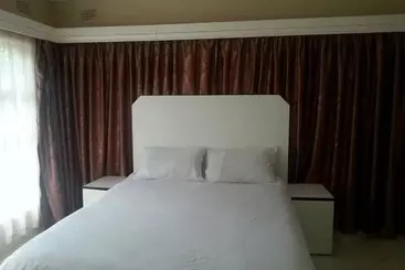 هتل Nora Valley Lodge