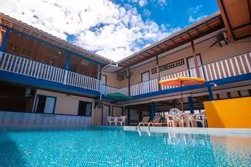 Hotelli Amendoeira Praia