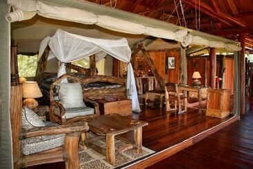 Hotel Royal Mara Safari Lodge