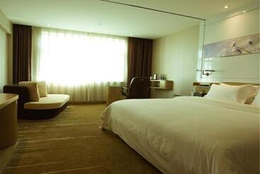 Lavande Hotel Beijing Asian Games Village