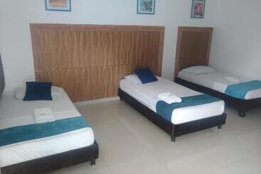 ホテル Chipichape Inn