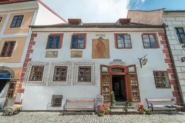 Majatalo Alt Straninger