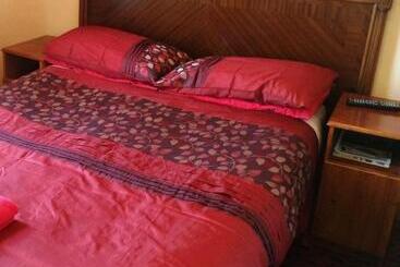 פנסיון Bellevue Guest House