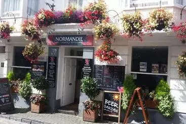 ペンション The Normandie