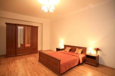 Slunecni Lazne Apartments