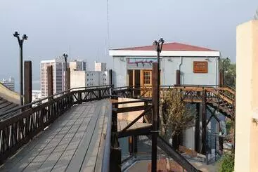 Retkeilymaja Hostal Maison De La Mer