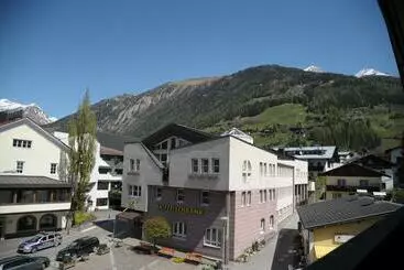 ペンション Gästehaus Obwexer