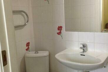 Pension (Hôtel basse catégorie) Kastani Home Accommodation