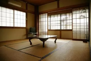 ペンション Magome Chaya