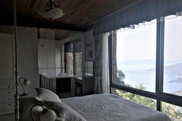 פנסיון Yediburunlar Lighthouse