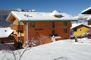 מלון דירות Relais Fior Di Bosco