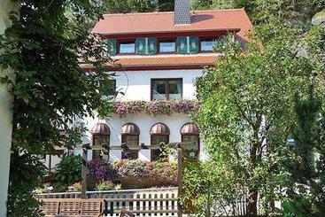 Pension Fuhrmann S Elb  Café