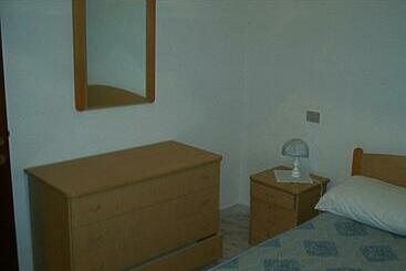 מלון דירות Sardamare Casa Vacanze