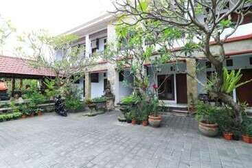 פנסיון Puri Jayaraja