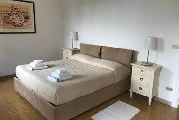 アパートホテル Residence Le Logge