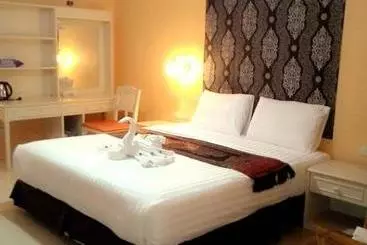 هاستل Ploy Puu Residence