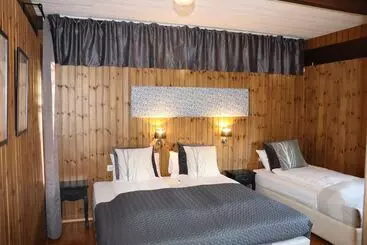 ペンション Haukaberg House