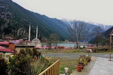 هتل آپارتمان Ilhan Suit