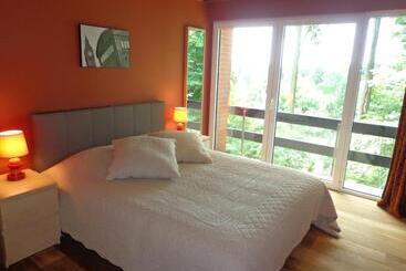 פנסיון Green Hill Guest House And Apartment