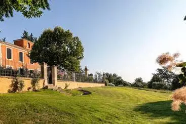 Pansiyon Chateau Des Cinq Cantons