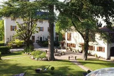 Pension Gites Du Caylar   Chambres Et Appartments