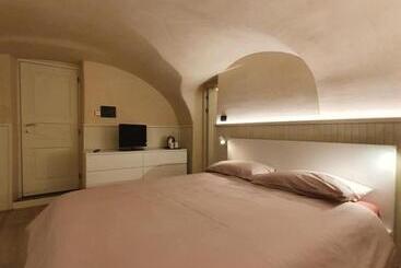 هتل آپارتمان Casa De Giorgis