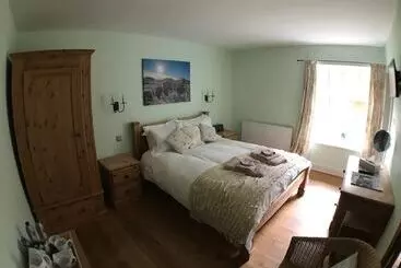 Pensiune Ewich House B&b