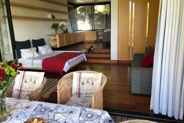 بنسيون Snooze In Hout Bay Self Catering
