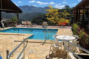 Majatalo Pousada R.n.c. Nosso Paraíso