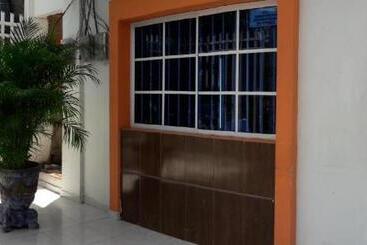 هتل Torres Del Parque No3