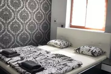 پانسیون Tardosi Vendégház