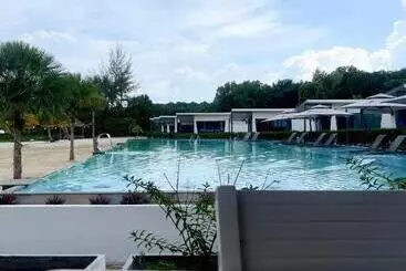 Hotel The One Resort