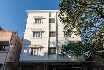 호텔 Spot On 37272 Alfa Palace