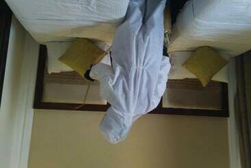 בית מלון כפרי Regenta Inn Ranip Ahmedabad