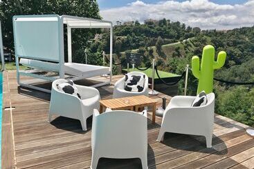 پانسیون Villa Colina