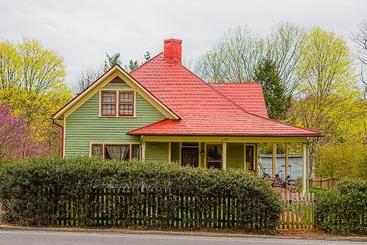 Jonesborough Bed And Breakfast