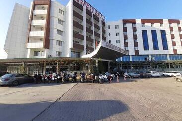 בית מלון כפרי Garden Kale Thermal