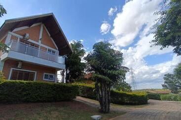 Pension (Hôtel basse catégorie) Pousada Mandala Botucatu