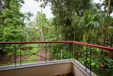 Hotel Shrikanchan Bungalow Near Dapoli