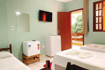 Pension Pousada Castelo Do Mar