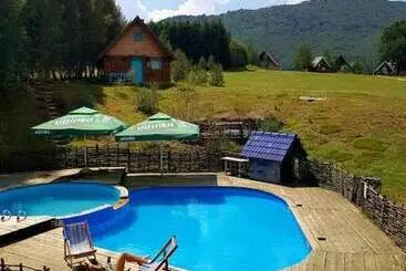 استراحتگاه Etno Selo Montenegro Campsite