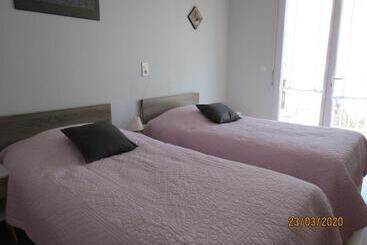 住宿加早餐  Chambre D Hotes Champagne Laval Louis