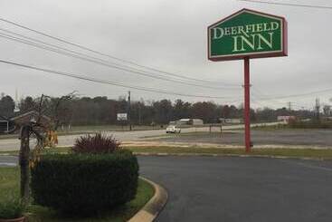מוטל Deerfield Inn New Johnsonville