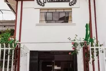 پانسیون Los Laureles