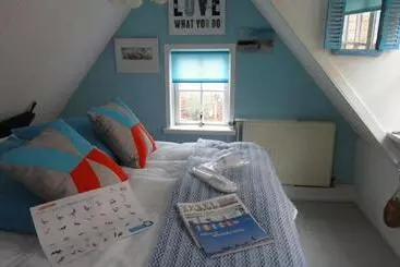 ベッドアンドブレックファースト Bed En Breakfast Kamers En Meer Het Spookhuis