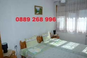 Pensió Kristal Guest House