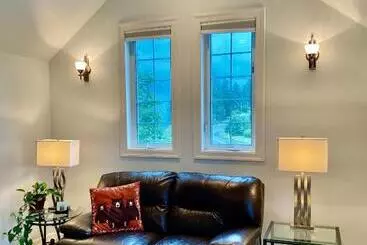 Goldilocks Bed & Breakfast